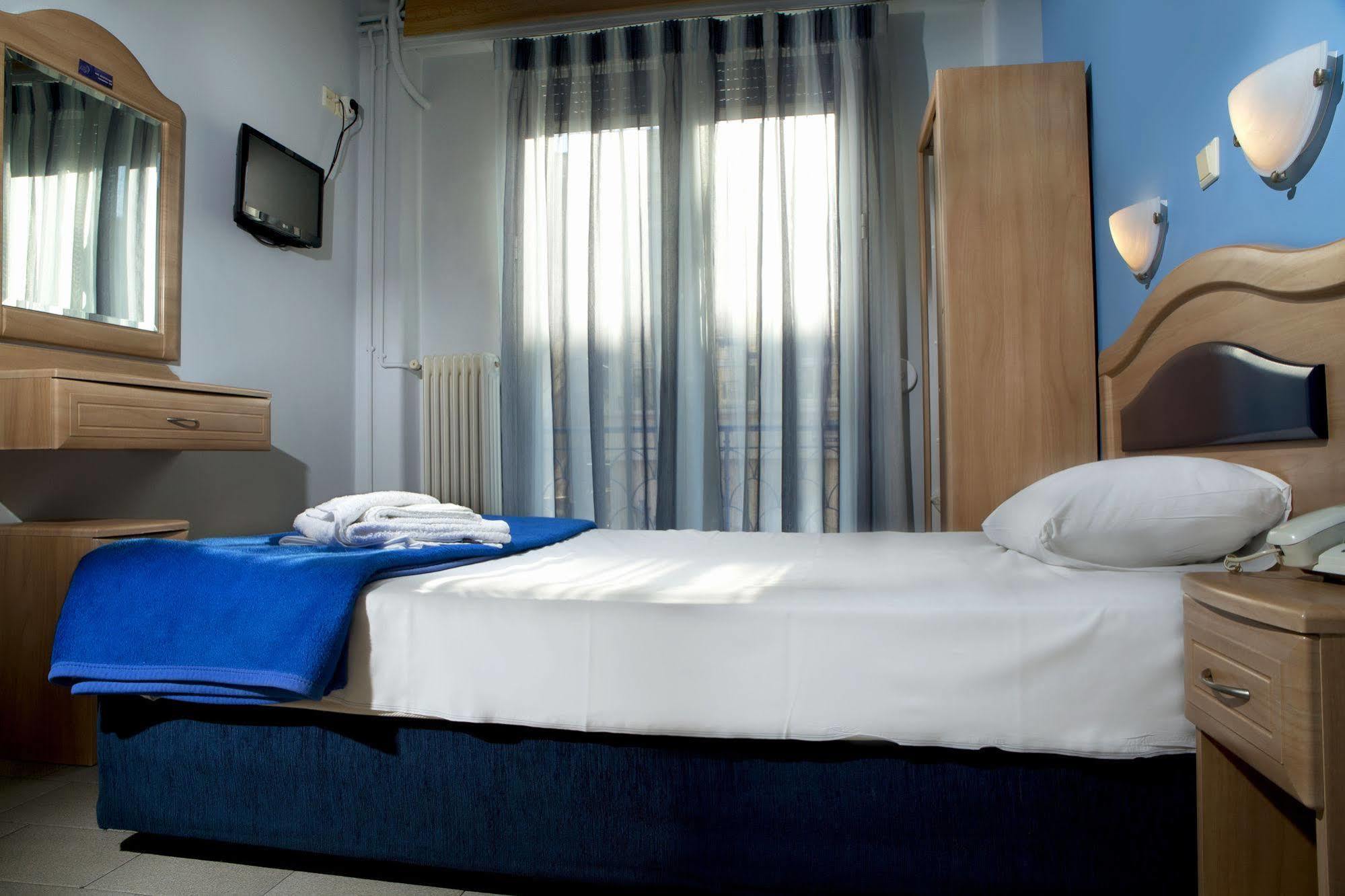 Hotel Argo Volos Exteriör bild